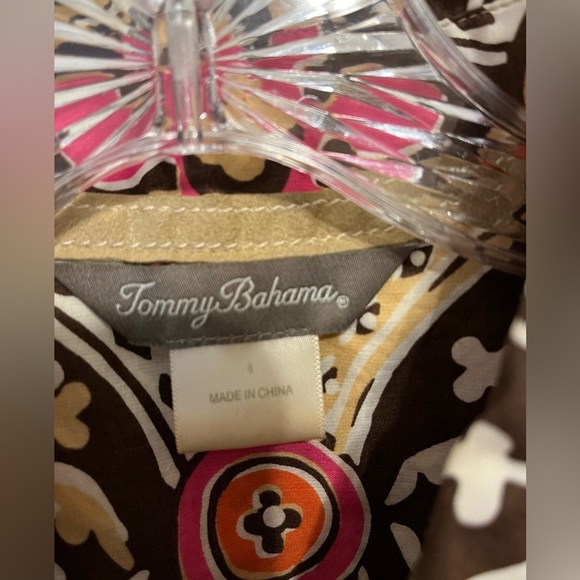 Tommy Bahama Brown/Pink Long Sleeve Button Down Top w/Geometric Pattern; Size 8 - Picture 4 of 8
